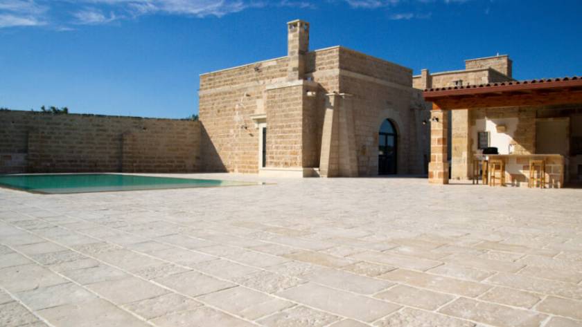 pietra primiceri manufatti masseria badessa anteprima pavimento vecchie corti 900x630