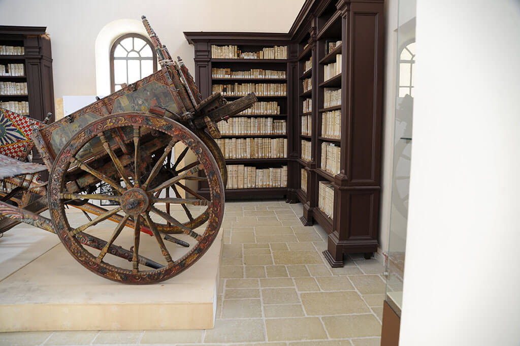 primiceri manufatti biblioteca taorima 8